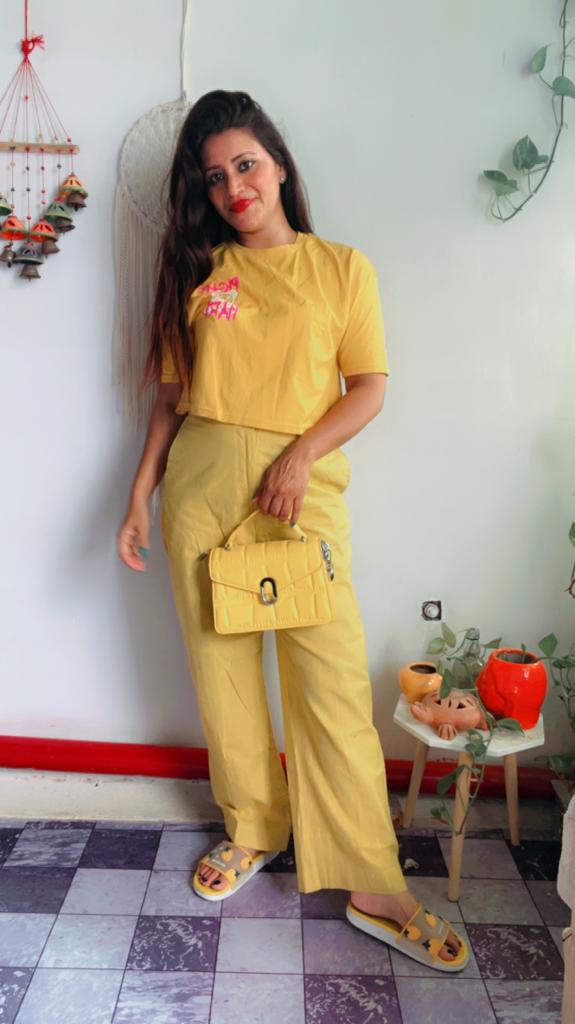 Yellow Bottom wear for women